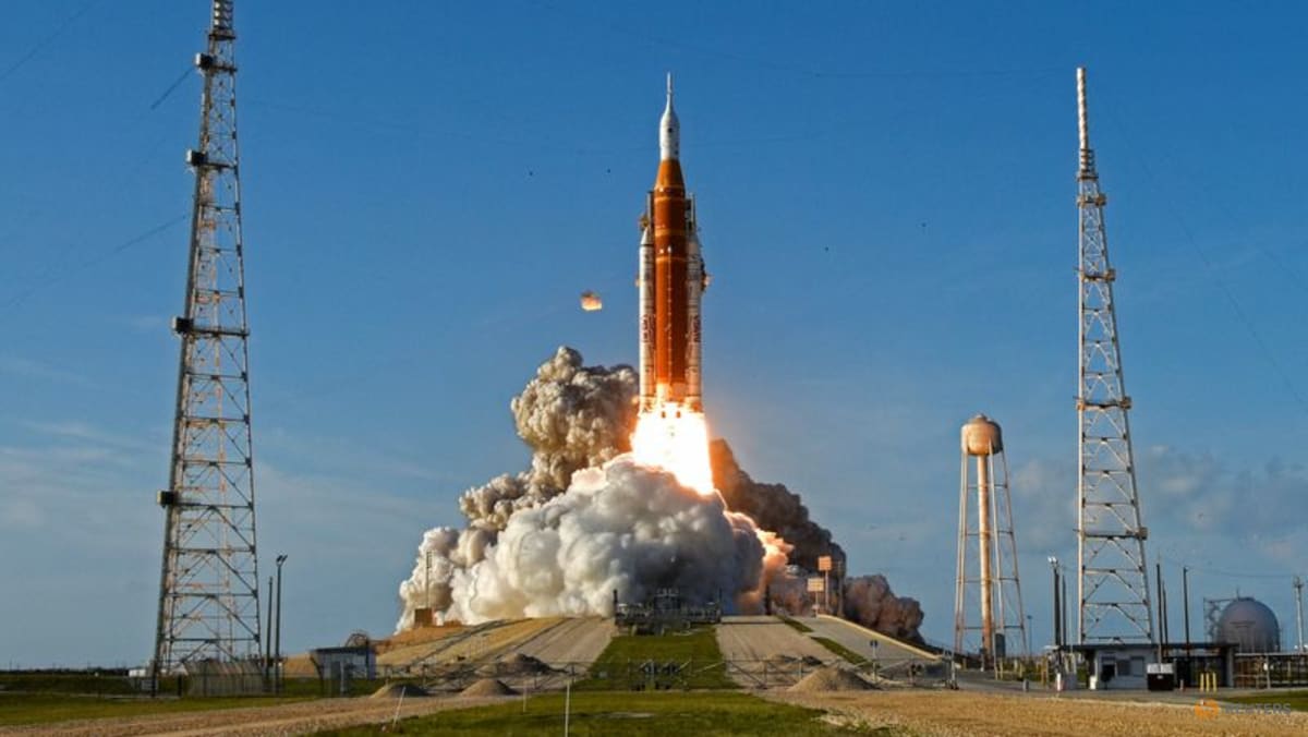 Artemis capsule boost gets astronauts to the moon for a record-breaking journey